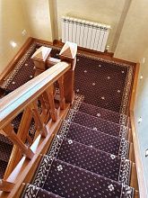 Пушистый овальный полушерстяная ковровая дорожка CLASSIC brown с укладкой на лестницу