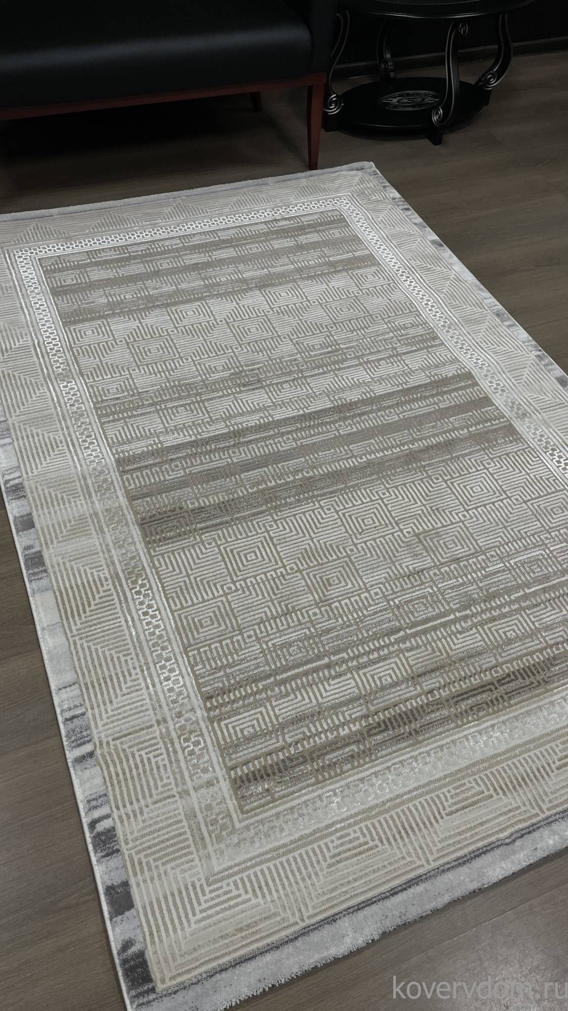 Ковер AMELI 9247A S.BEIGE / P.WHITE